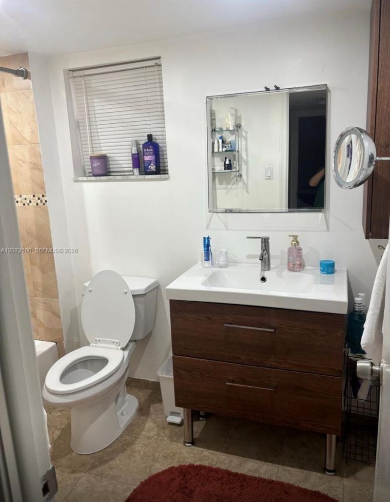 500 NE 12th Ave , Unit 704, Hallandale Beach, FL 33009 Photo