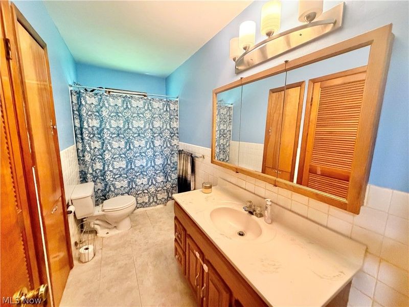 728 Hazelwood Drive, Vermilion, OH 44089 Photo 14