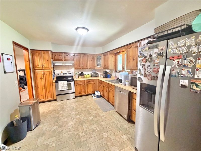 728 Hazelwood Drive, Vermilion, OH 44089 Photo 5
