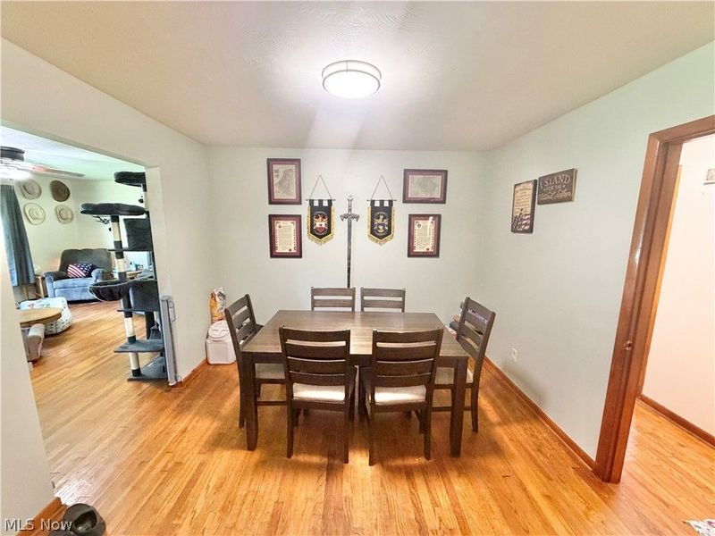 728 Hazelwood Drive, Vermilion, OH 44089 Photo 9