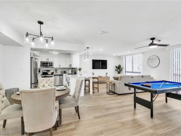 3930 University Center Drive , Unit 101, Las Vegas, NV 89119