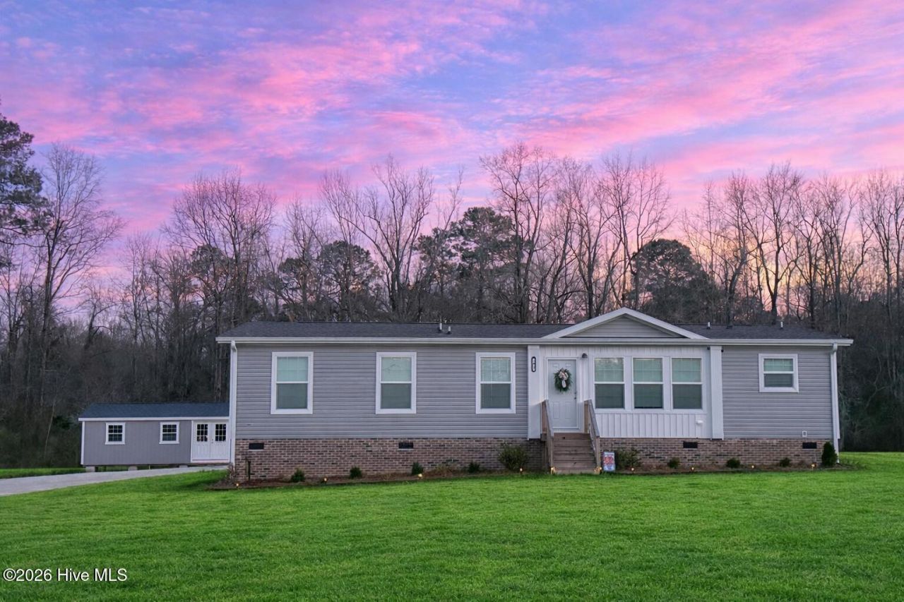 1413 White Oak Road, Four Oaks, NC 27524 Main Photo
