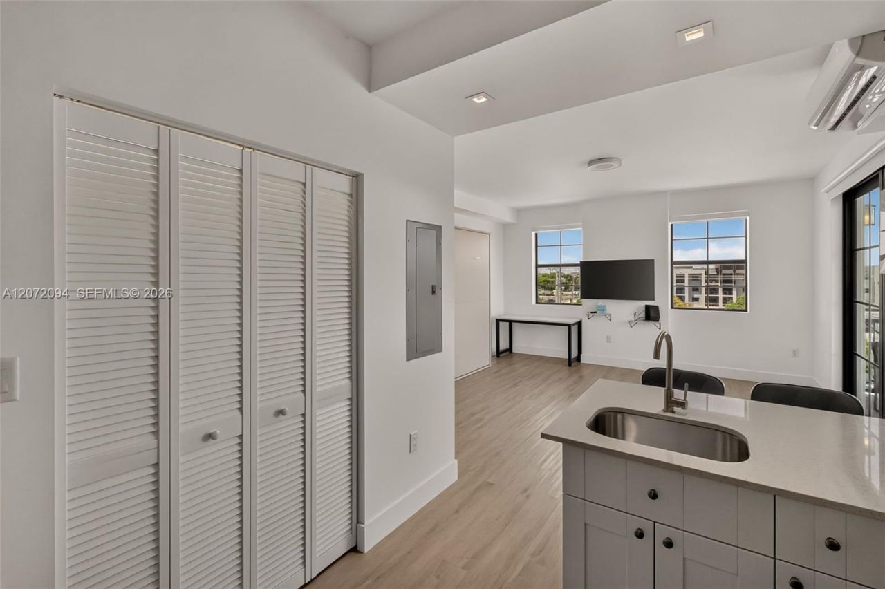 4100 SW 64th Ave , Unit 408, Davie, FL 33314 Photo