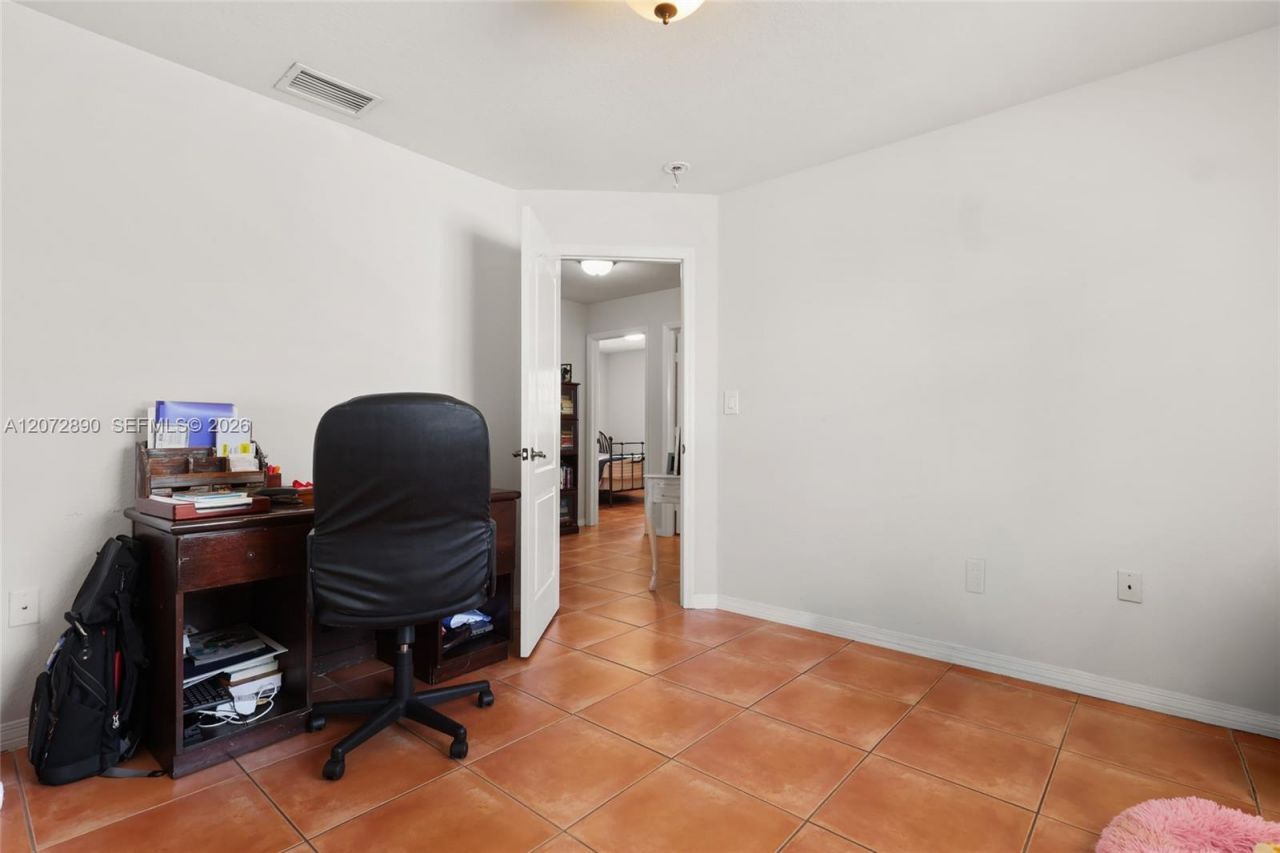 15867 SW 44th St , Miami, FL 33185 Photo