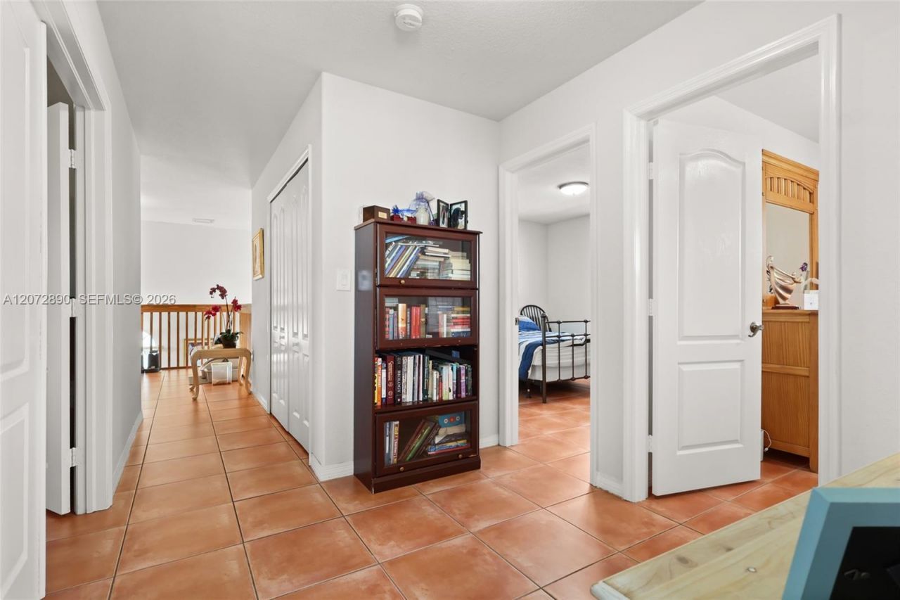 15867 SW 44th St , Miami, FL 33185 Photo