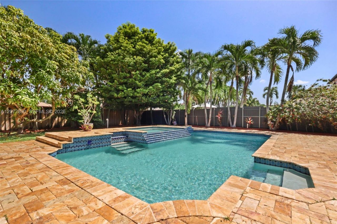15867 SW 44th St , Miami, FL 33185 Photo