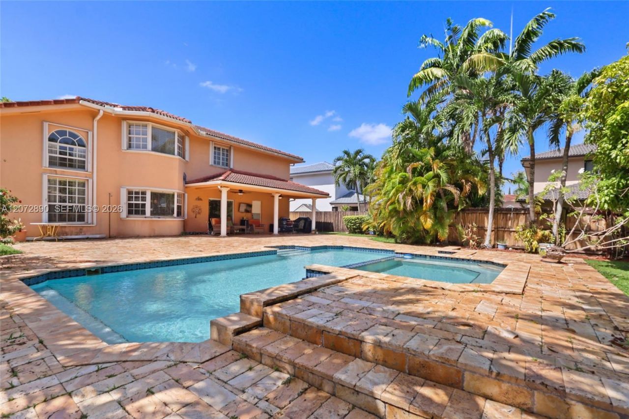 15867 SW 44th St , Miami, FL 33185 Photo