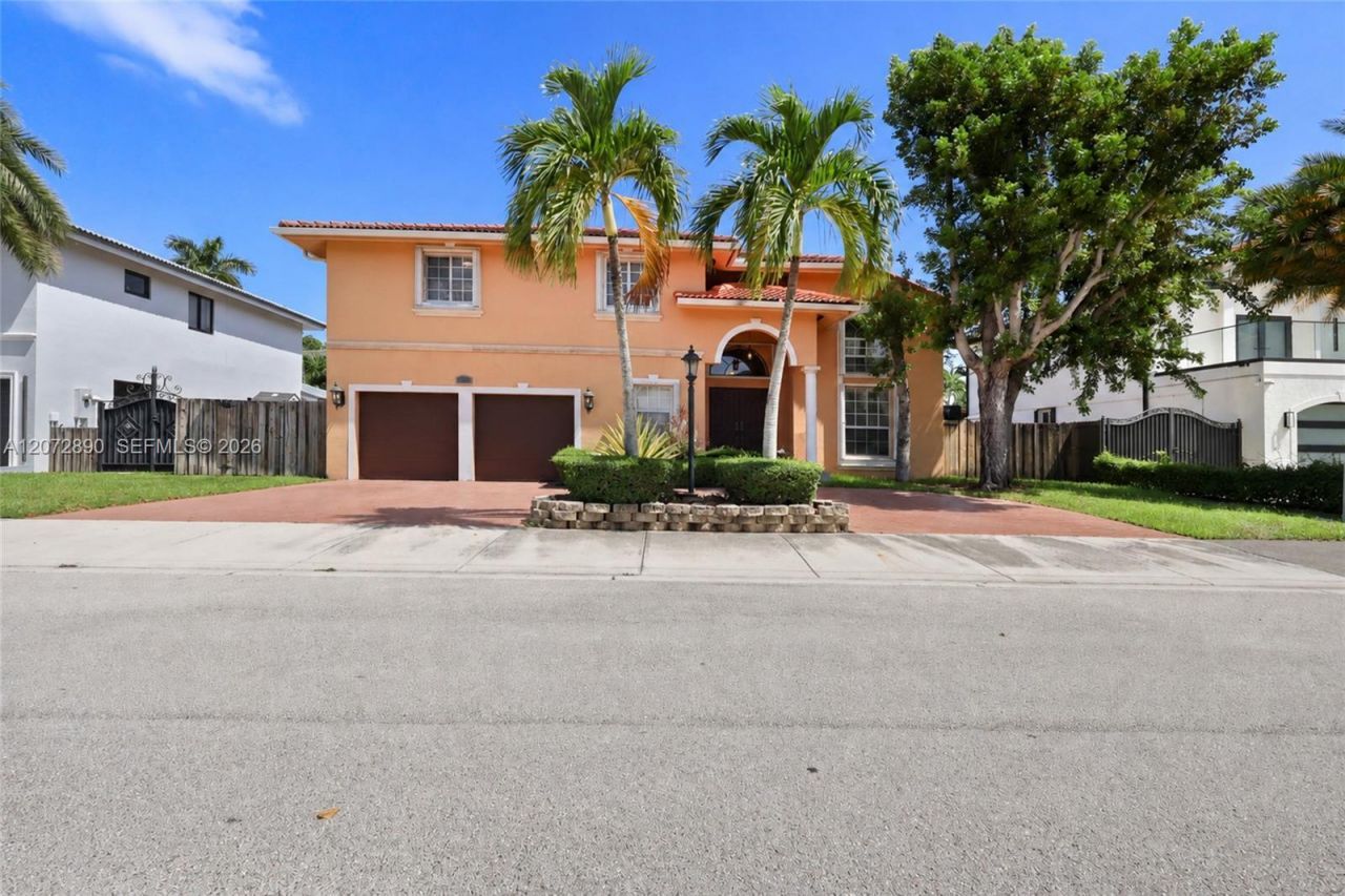 15867 SW 44th St , Miami, FL 33185 Photo
