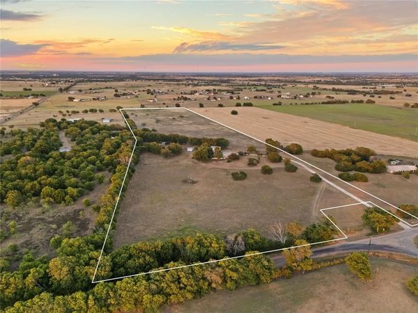 2641 Pleasant Run, Crawford, TX 76689
