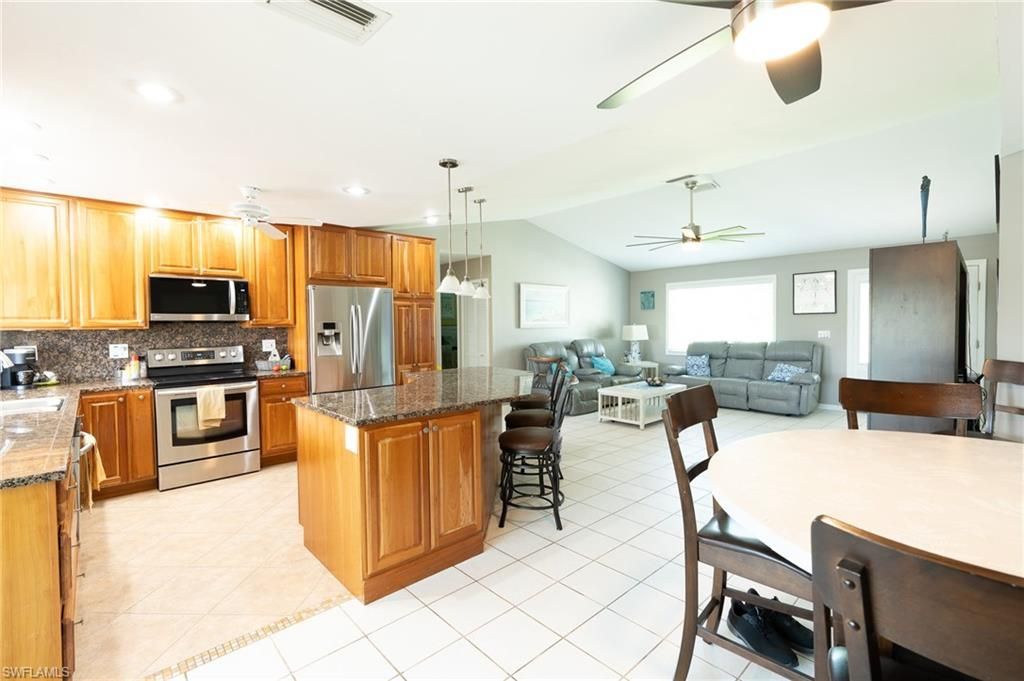 115 SE 35th Ter, Cape Coral, FL 33904 Photo