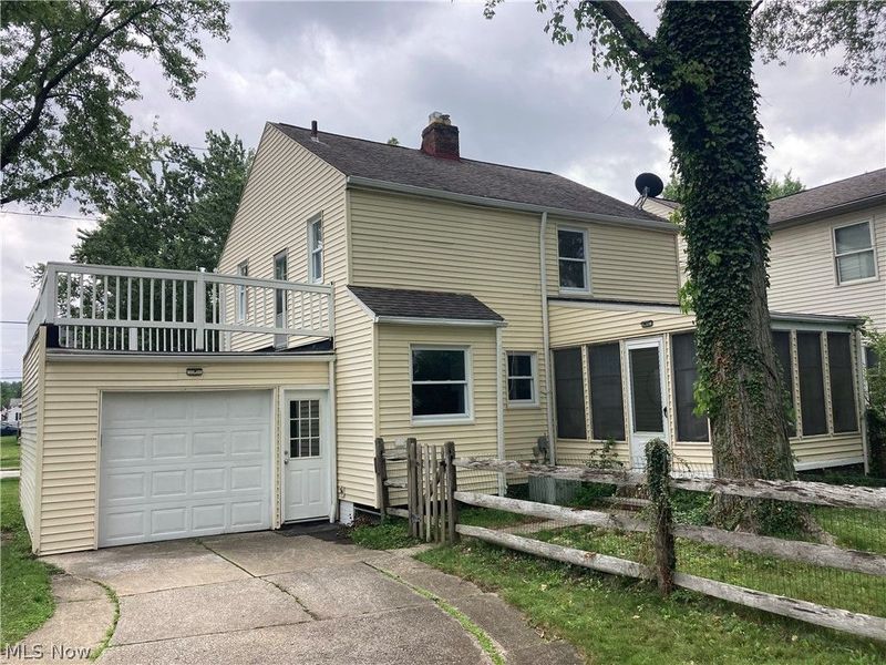 5299 Haverford Drive, Lyndhurst, OH 44124 Photo 3