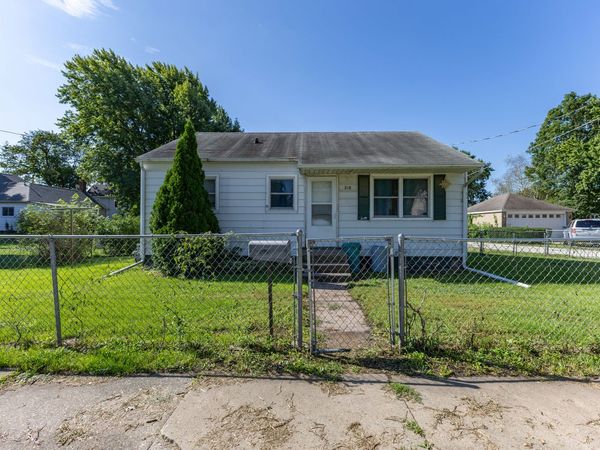218 E South Street , Geneseo, IL 61254