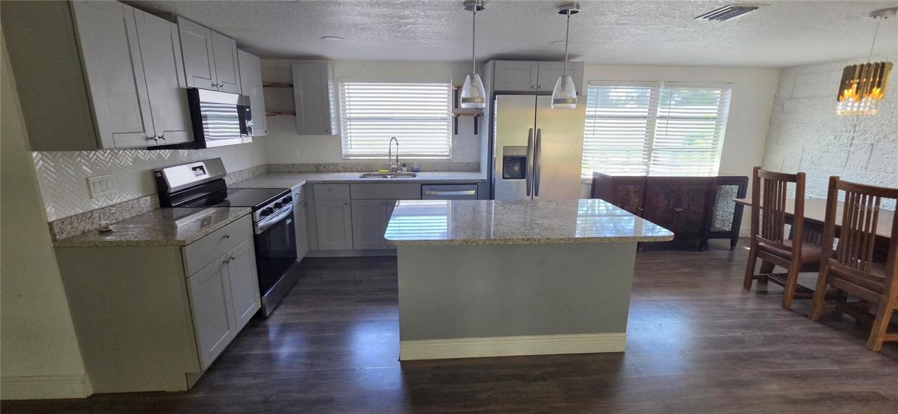 7611 Embassy Boulevard, Port Richey, FL 34668 Photo