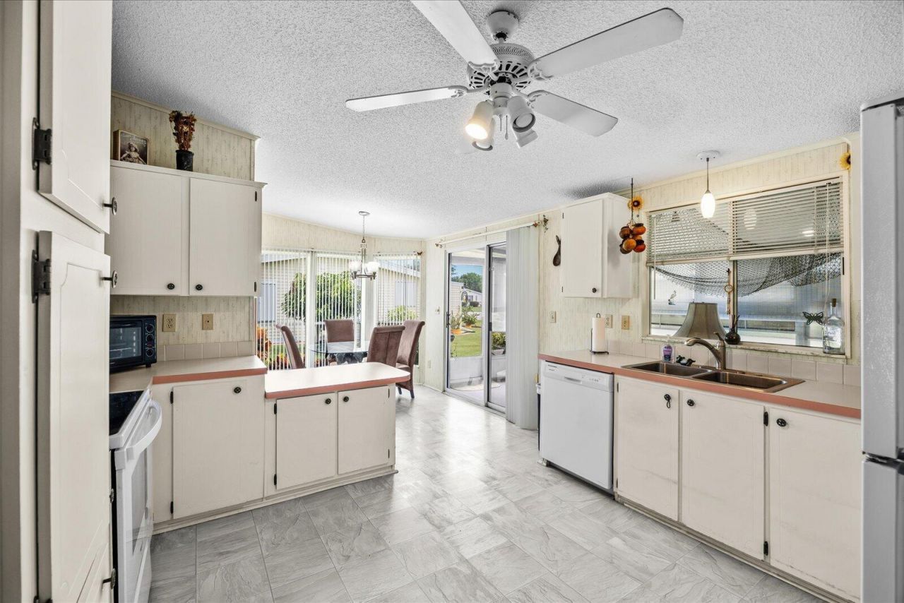 8498 Lavender Court, Port Saint Lucie, FL 34952 Photo