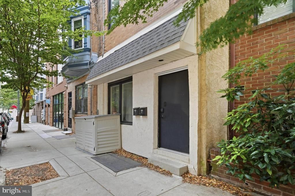 414 Fitzwater Street, Philadelphia, PA 19147 Main Photo