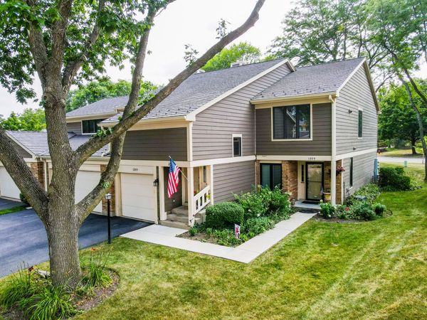 1211 Emerson Lane , Unit 1211, Libertyville, IL 60048