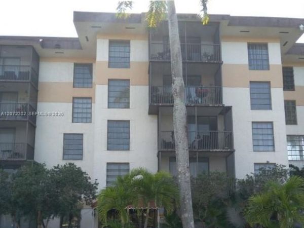 5570 NW 44th St , Unit 208A, Lauderhill, FL 33319