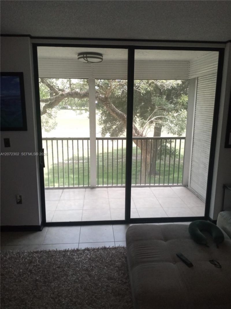 5570 NW 44th St , Unit 208A, Lauderhill, FL 33319 Photo