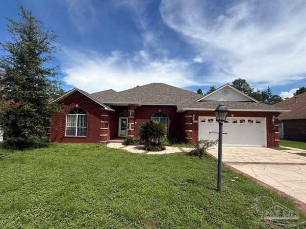 7934 Castle Pointe Way, Pensacola, FL 32506