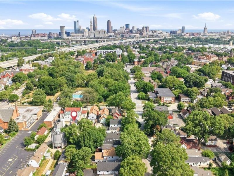 1140 Auburn Avenue, Cleveland, OH 44113 Photo 14