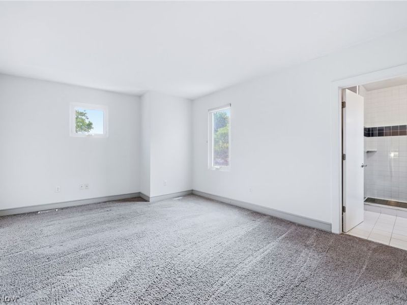 1140 Auburn Avenue, Cleveland, OH 44113 Photo 38