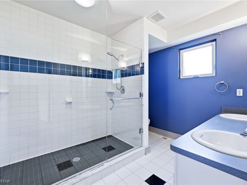 1140 Auburn Avenue, Cleveland, OH 44113 Photo 40