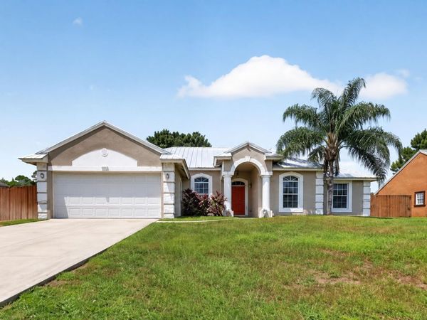 1561 SW GADSAN Avenue, Port St. Lucie, FL 34953