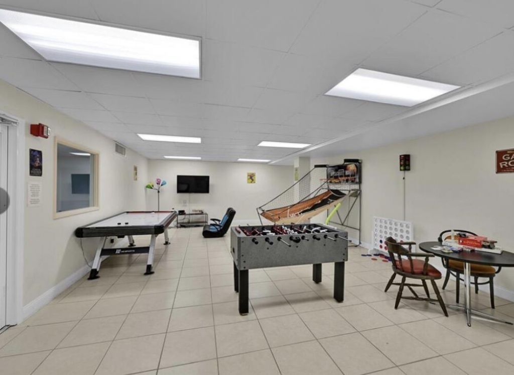 111 Briny Avenue, Unit 19-09, Pompano Beach, FL 33062 Photo
