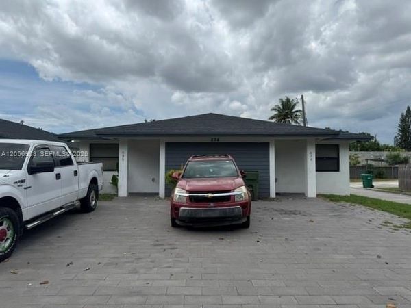 634 NW 12th St , Florida City, FL 33034