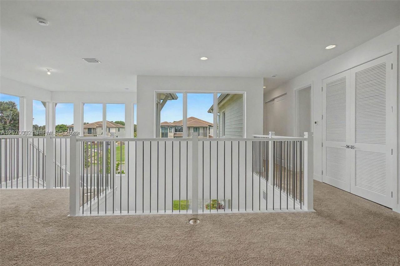 2440 SW 122nd Ter, Unit 2440, Davie, FL 33325 Photo