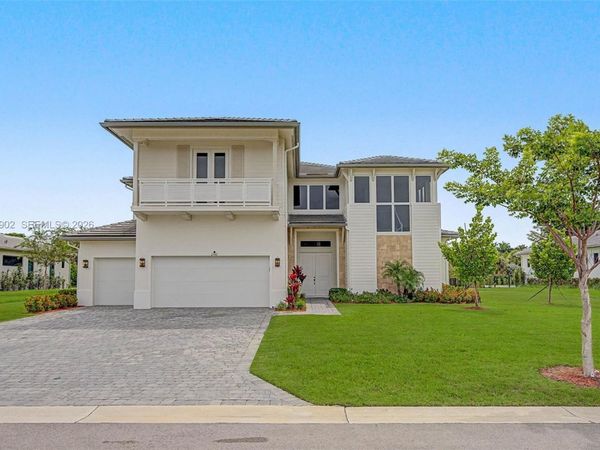 2440 SW 122nd Ter , Davie, FL 33325