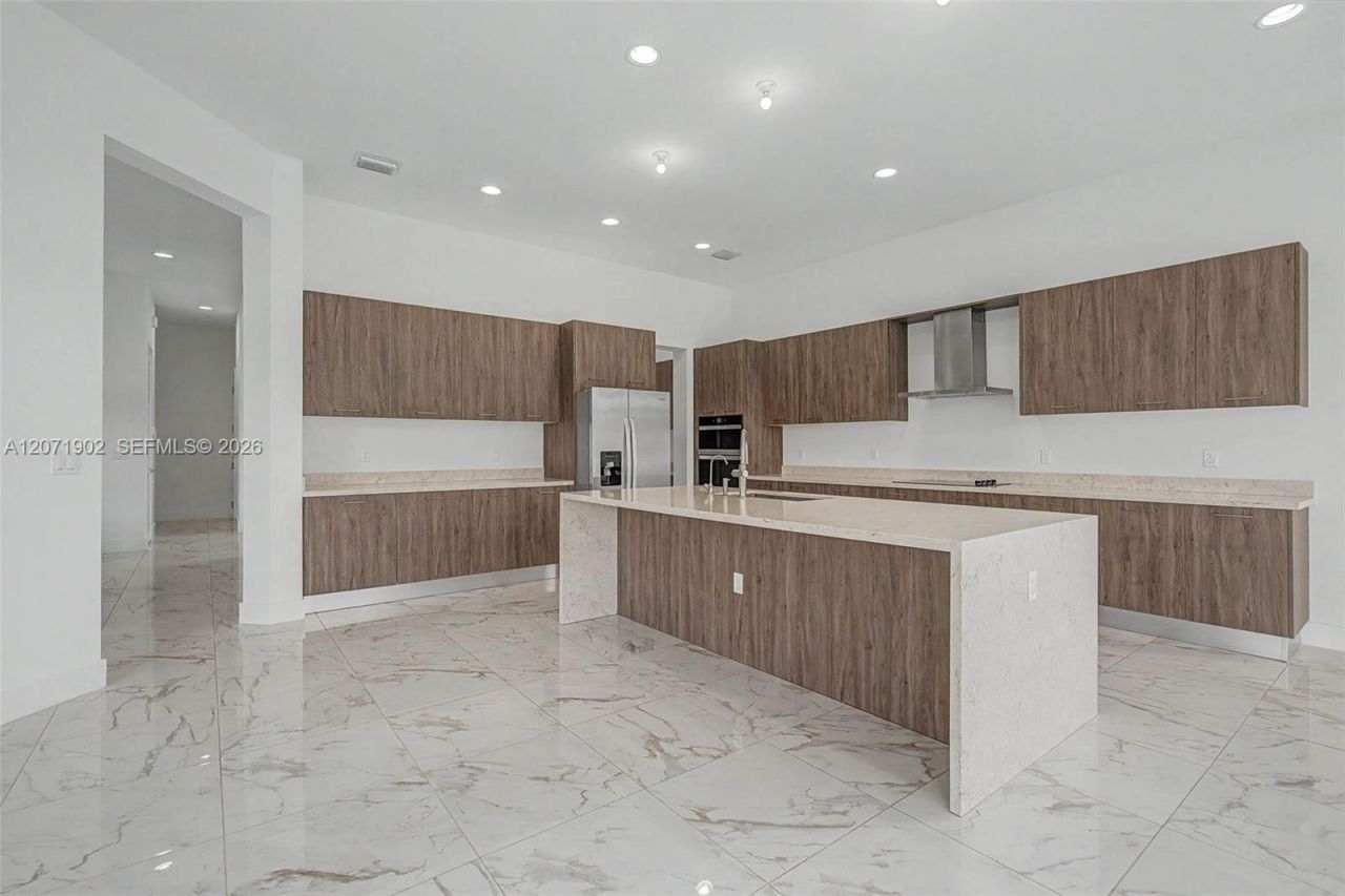 2440 SW 122nd Ter, Davie, FL 33325 Photo