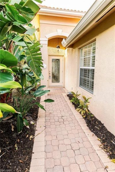 1376 Areca Cv, Naples, FL 34119 Photo