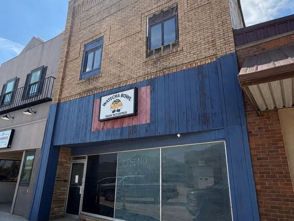 231 S Main St, Freeman, SD 57029