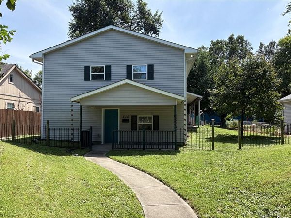 515 W Santa Fe Street, Olathe, KS 66061