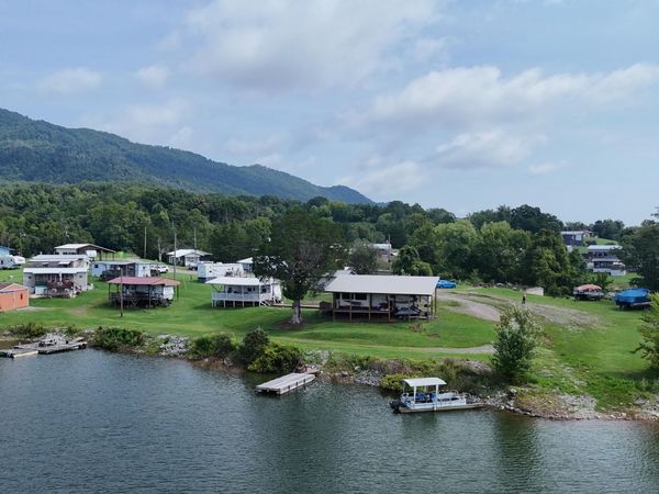 246 Cherokee Boat Dock Road, Mooresburg, TN 37811