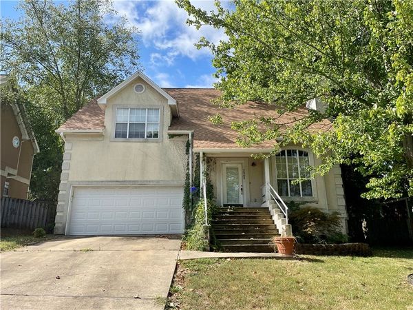 2909 E Setter Street , Fayetteville, AR 72701