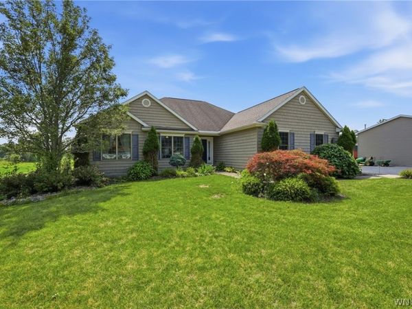 4922 Beach Ridge Road , Lockport, NY 14094