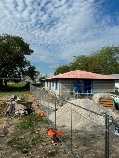 684 NW 14th St, Florida City, FL 33034 Photo