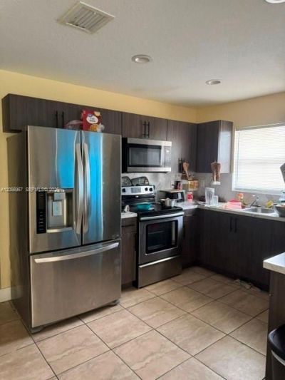 678 NW 14th St , Florida City, FL 33034 Photo