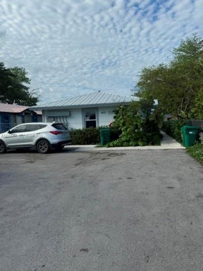 678 NW 14th St , Florida City, FL 33034 Photo