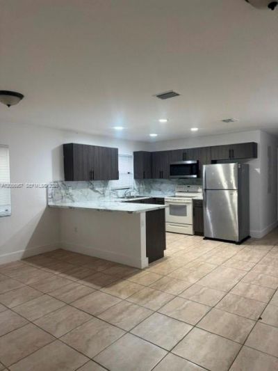 678 NW 14th St , Florida City, FL 33034 Photo