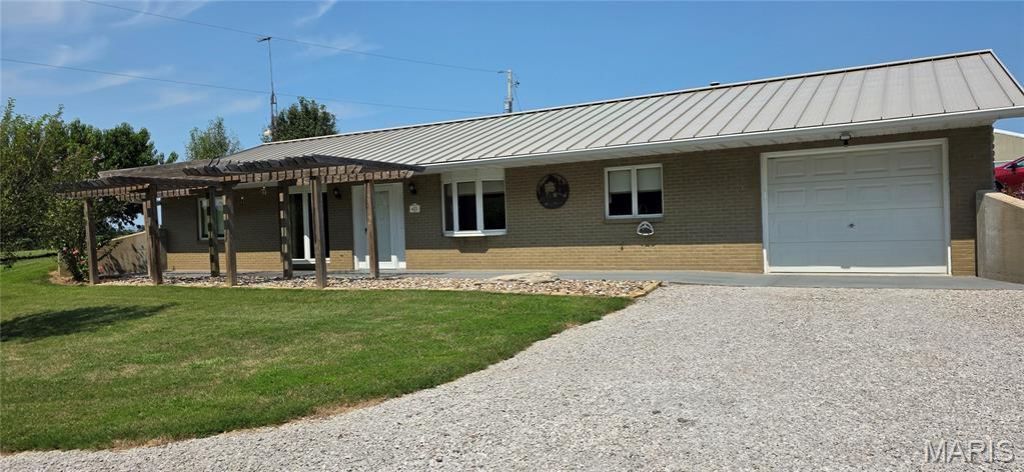 6173 Collins Road , Ellis Grove, IL 62241 Main Photo