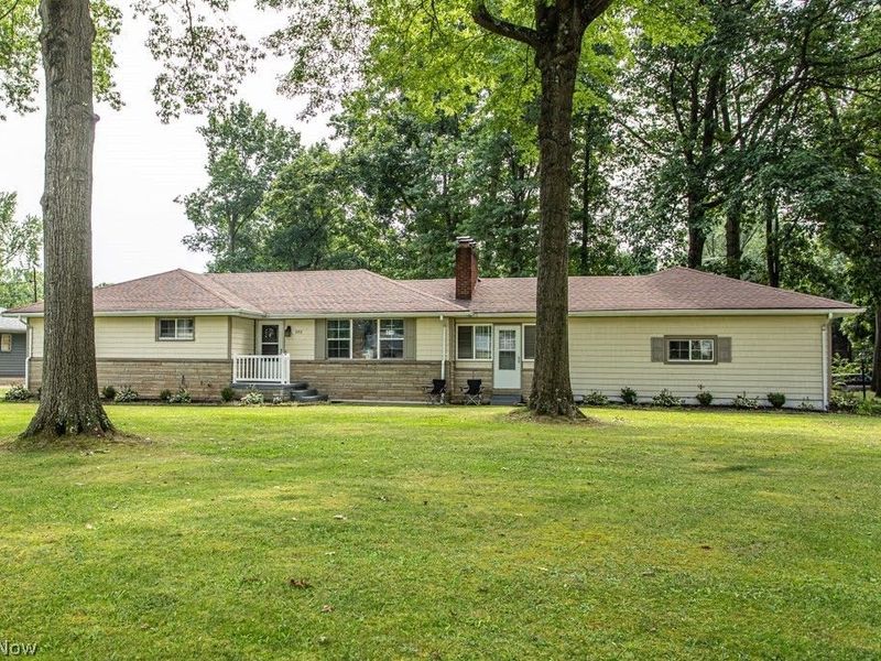 503 E Montrose Street, Youngstown, OH 44505 Photo 1