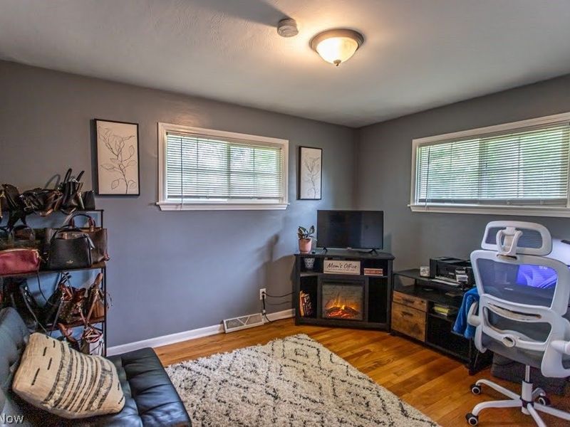 503 E Montrose Street, Youngstown, OH 44505 Photo 18