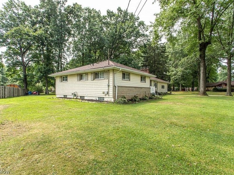 503 E Montrose Street, Youngstown, OH 44505 Photo 36