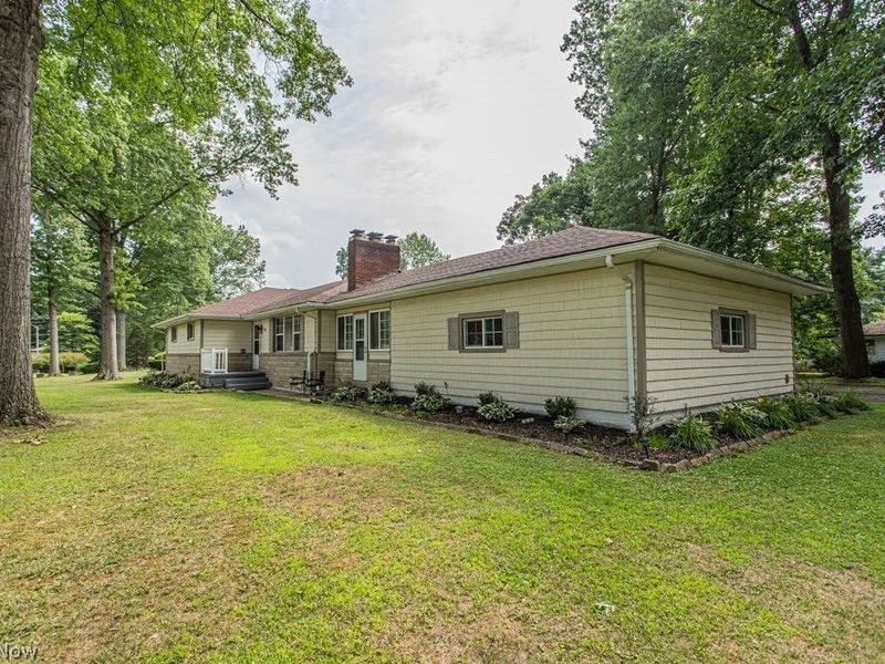 503 E Montrose Street, Youngstown, OH 44505 Photo 37