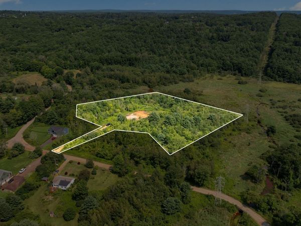 11 Old West Brookfield Rd, North Brookfield, MA 01535