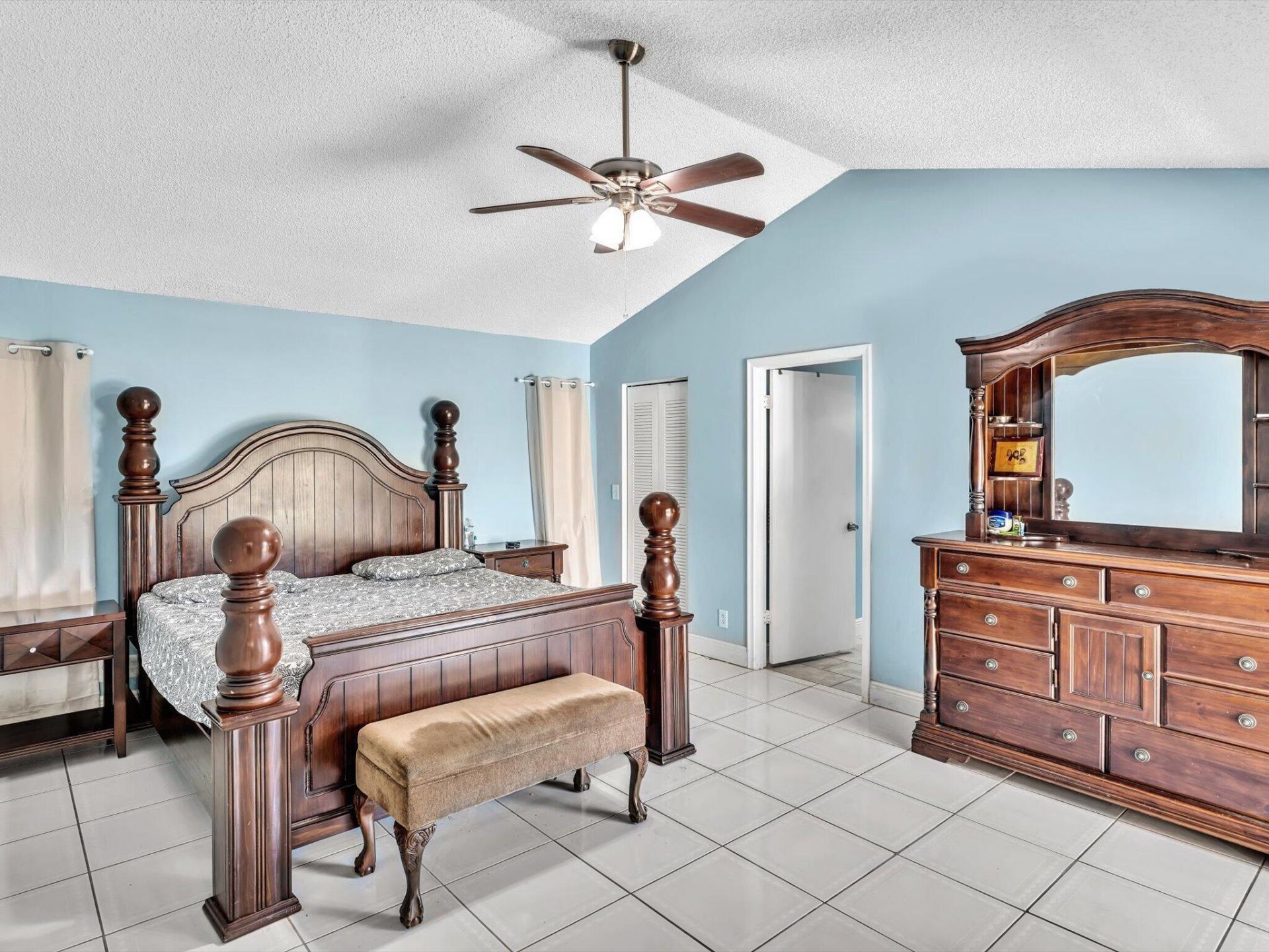 9393 Laurel Green Drive, Boynton Beach, FL 33437 Photo