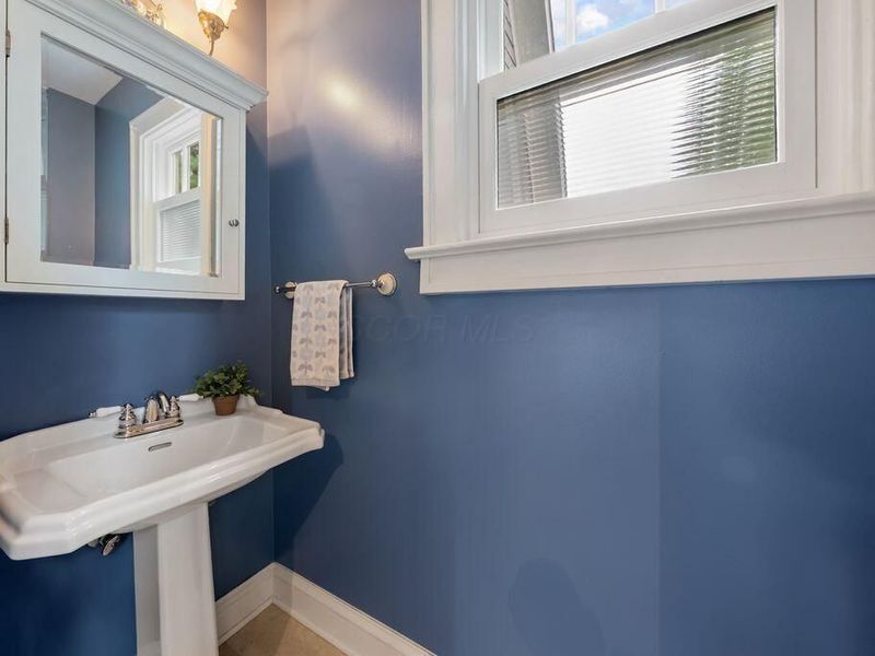 3062 Woodbine Place, Columbus, OH 43202 Photo 22
